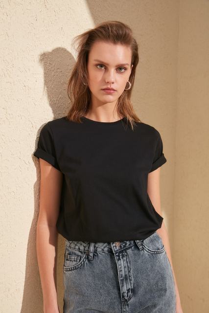 Trendyol 100 Cotton Single Jersey Cycling Neck Basic Knitted T-Shirt TWOSS20TS0133 Summer Spring New Casual T Shirt Good Quality classic
